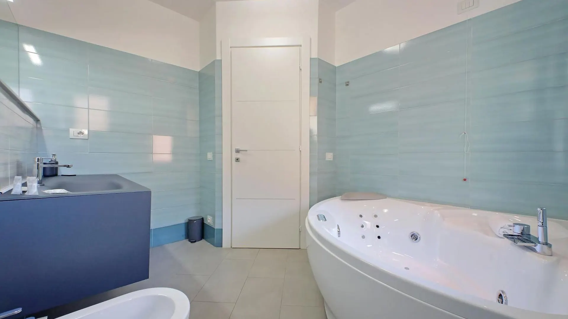 4Bnb - Jacuzzi Trionfale Apartment Řím 0*,